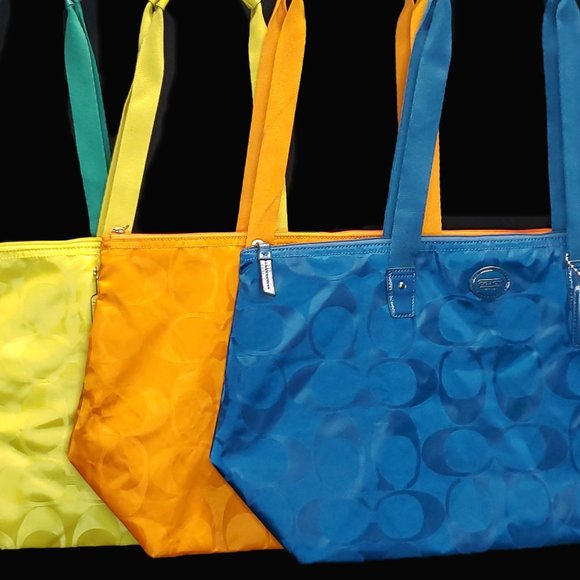 SET OF 5 COACH NYLON WEEKENDERS - Picture 2 of 16